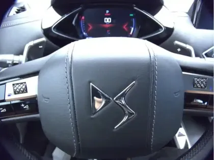 Photo 20 DS DS 3 Louvre 1.2 131 ch BVA8