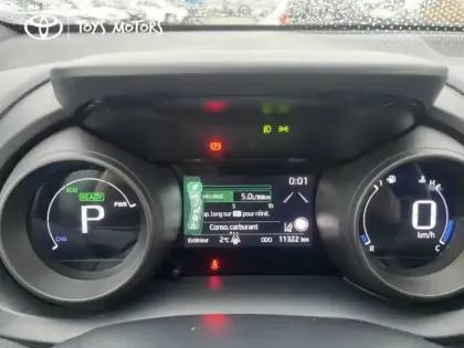 Photo 18 Toyota Yaris Hybride 116h Design AWD-I