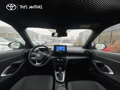Photo 10 Toyota Yaris Hybride 116h Design AWD-I