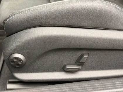 Photo 12 Mercedes Classe C 220 d AMG Line