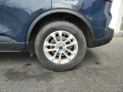 Photo 13 Ford Kuga 2.5 Duratec 190ch FHEV E85 Titanium BVA