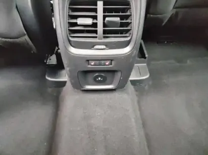 Photo 16 Ford Kuga 2.5 Duratec 190ch FHEV E85 Titanium BVA