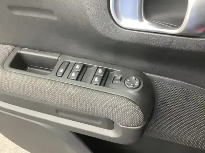 Photo 16 Citroën C3 Aircross PureTech 110 S&S BVM6 Feel Pack