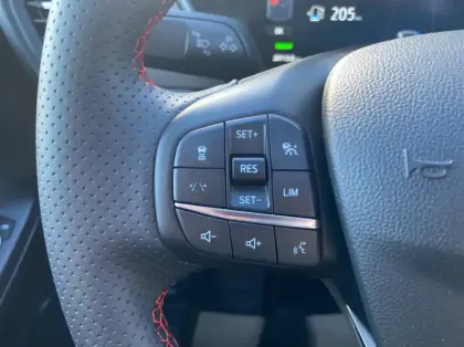 Photo 16 Ford Kuga 2.5 Duratec 180ch Hybrid FlexiFuel ST-Line X Powershift