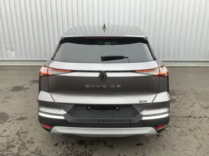 Photo 5 Renault Symbioz Nouveau E-Tech full hybrid 145 Iconic