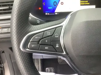 Photo 23 Renault Symbioz Nouveau E-Tech full hybrid 145 Iconic