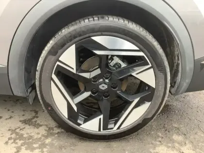 Photo 8 Renault Symbioz Nouveau E-Tech full hybrid 145 Iconic