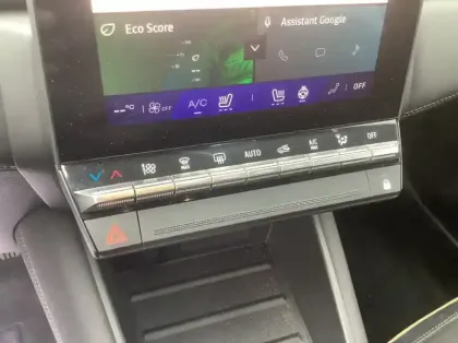 Photo 15 Renault Symbioz Nouveau E-Tech full hybrid 145 Iconic