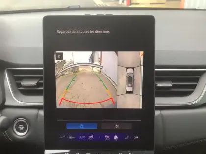 Photo 18 Renault Symbioz Nouveau E-Tech full hybrid 145 Iconic