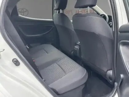 Photo 8 Toyota Yaris Hybride 116h Dynamic 1.5 116 ch