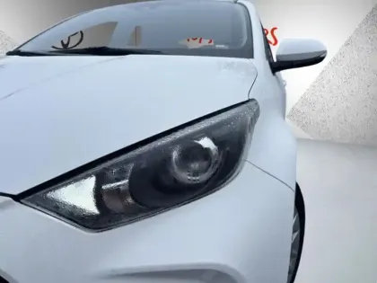 Photo 14 Toyota Yaris Hybride 116h Dynamic 1.5 116 ch