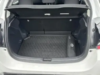 Photo 18 Toyota Yaris Hybride 116h Dynamic 1.5 116 ch