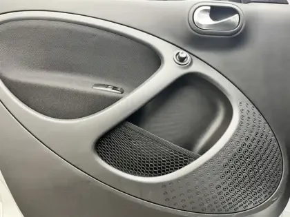 Photo 13 Smart Forfour Gén. III Ph1 Passion 5