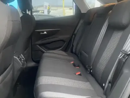 Photo 18 Peugeot 3008 II BlueHDi 130 S&S EAT8 Style