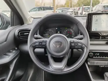 Photo 13 Toyota Yaris Hybride 116h Dynamic MY25