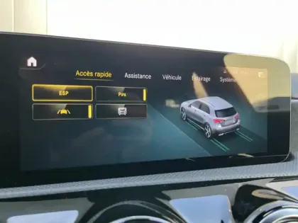 Photo 15 Mercedes Classe A 180 d AMG Line