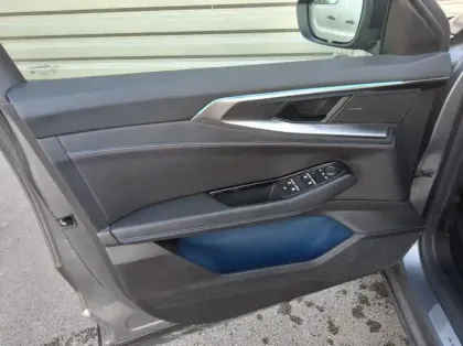 Photo 16 Renault Rafale Nouveau E-Tech full hybrid 200ch esprit Alpine