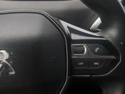 Photo 6 Peugeot 3008 II 1.6 BLUEHDI 120 S&S ALLURE