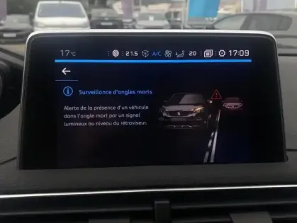 Photo 23 Peugeot 3008 II 1.6 BLUEHDI 120 S&S ALLURE