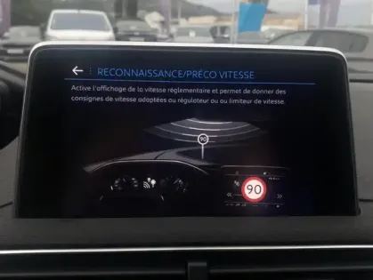 Photo 22 Peugeot 3008 II 1.6 BLUEHDI 120 S&S ALLURE