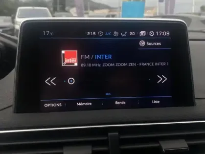 Photo 12 Peugeot 3008 II 1.6 BLUEHDI 120 S&S ALLURE