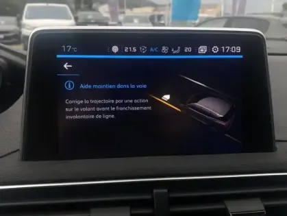 Photo 27 Peugeot 3008 II 1.6 BLUEHDI 120 S&S ALLURE