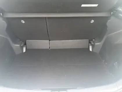 Photo 9 Toyota Yaris Hybrid Design 1.5 116 ch