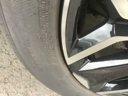 Photo 28 DS DS 4 BlueHDi 130 EAT8 Etoile - Cuir Nappa