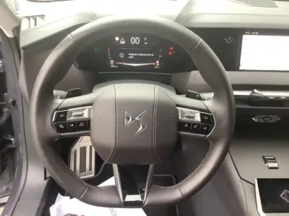 Photo 17 DS DS 4 BlueHDi 130 EAT8 Etoile - Cuir Nappa