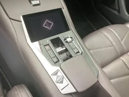 Photo 21 DS DS 4 BlueHDi 130 EAT8 Etoile - Cuir Nappa