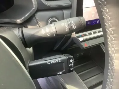 Photo 19 Renault Symbioz Nouveau E-Tech full hybrid 145 Iconic