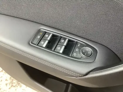 Photo 16 Renault Symbioz Nouveau E-Tech full hybrid 145 Iconic