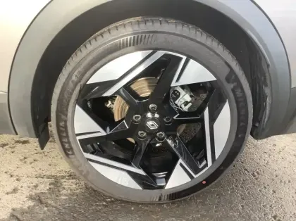 Photo 8 Renault Symbioz Nouveau E-Tech full hybrid 145 Iconic