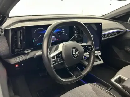 Photo 12 Renault Megane E-Tech Electric EV60 220ch Techno super charge