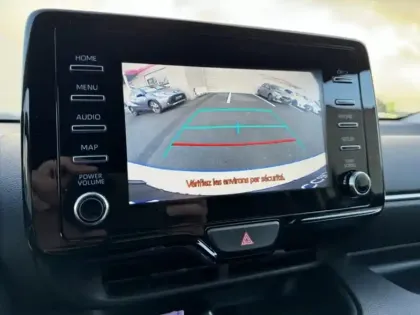 Photo 15 Toyota Yaris Hybride 116h Dynamic