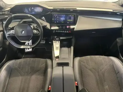 Photo 5 Peugeot 308  PHEV 180ch GT e-EAT8