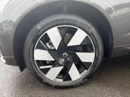 Photo 10 Volvo Xc60  T6 Hybride Rechargeable 253 + 145ch Ultra Style Dark Geartronic 8 AWD