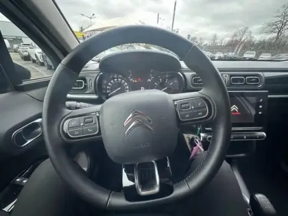 Photo 10 Citroën C3  1.2 PureTech 83ch S&S Shine