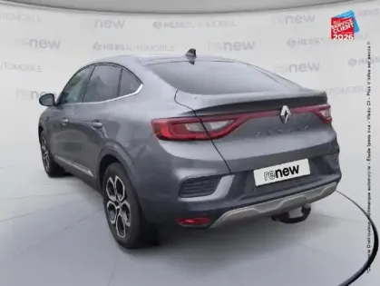 Photo 7 Renault Arkana  1.3 TCe mild hybrid 140ch Techno EDC -22 Camera Attelage