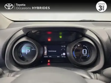 Photo 13 Toyota Yaris  116h Design 5p MY22