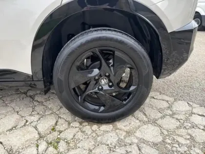 Photo 10 Alfa Romeo Junior  1.2 Ibrida 136ch DCT6