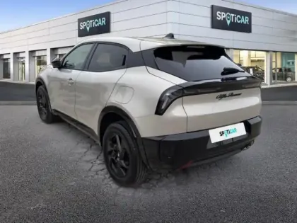 Photo 6 Alfa Romeo Junior  1.2 Ibrida 136ch DCT6