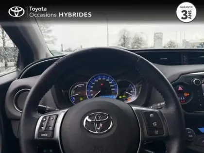 Photo 12 Toyota Yaris  HSD 100h Dynamic 5p