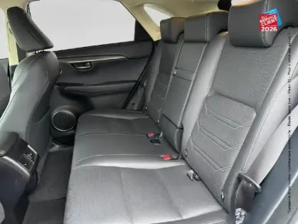 Photo 10 Lexus Nx  300h 4WD Luxe Tpano Sieges chauf/cuir GPS Camera