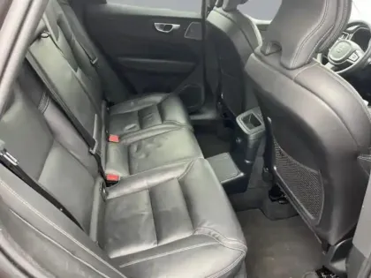 Photo 9 Volvo Xc60  T6 Hybride Rechargeable 253 + 145ch Ultra Style Dark Geartronic 8 AWD