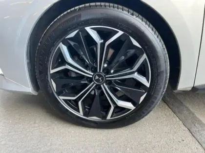 Photo 10 DS DS 4  Hybride 136ch Etoile Automatique