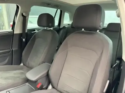 Photo 11 Volkswagen Tiguan  2.0 TDI 150ch Elegance DSG7