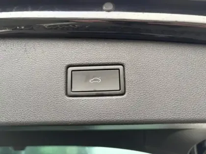 Photo 6 Volkswagen Tiguan  2.0 TDI 150ch Elegance DSG7