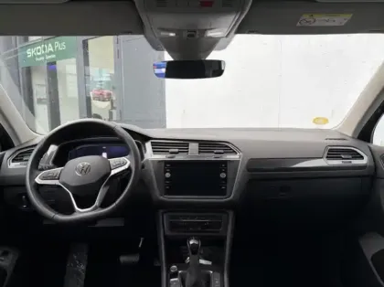 Photo 9 Volkswagen Tiguan  2.0 TDI 150ch Elegance DSG7