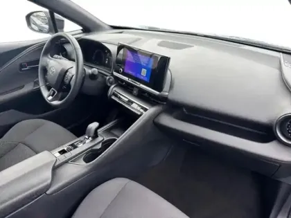 Photo 8 Toyota C-HR  1.8 Hybride 140ch Dynamic NG23